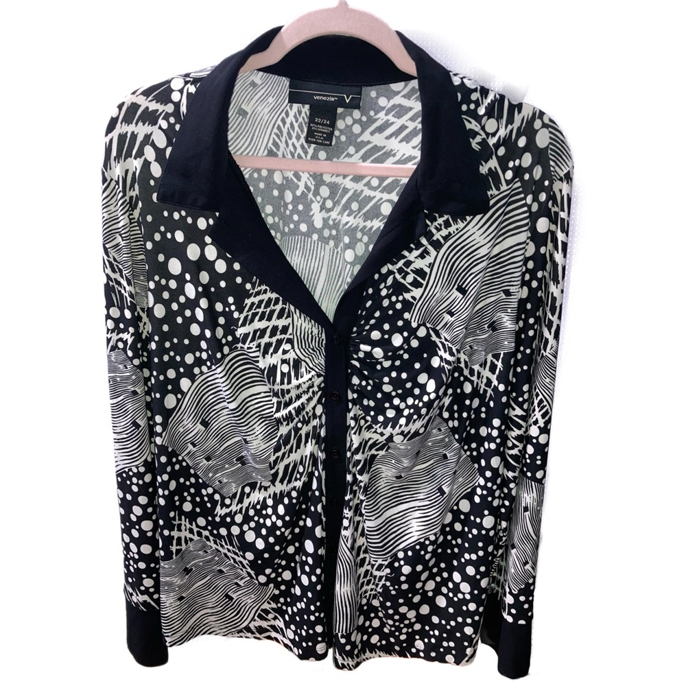 Venezia 22/24 Long Sleeve Blouse Flow & Stretch Black & White Graphic EUC!